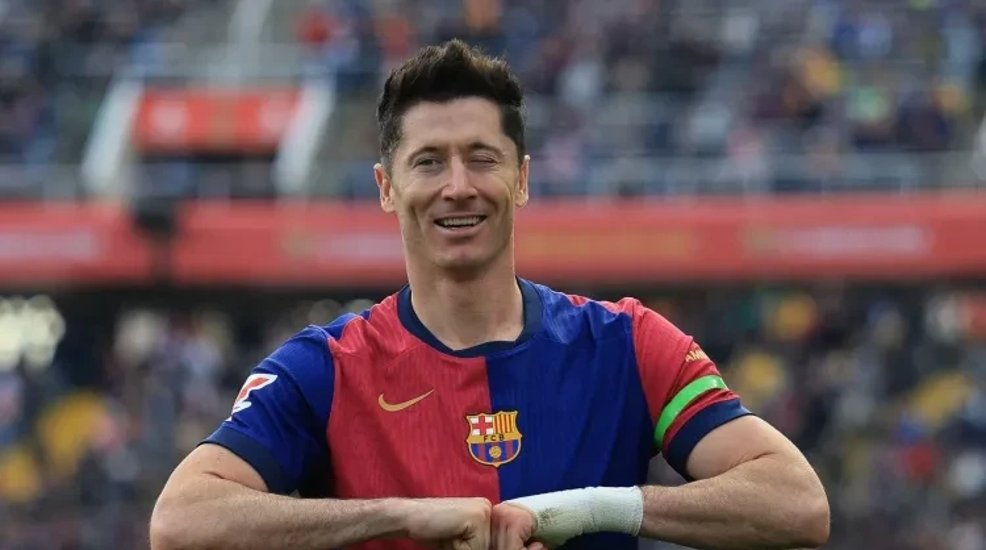 爱游戏中国-莱万多夫斯基受伤了